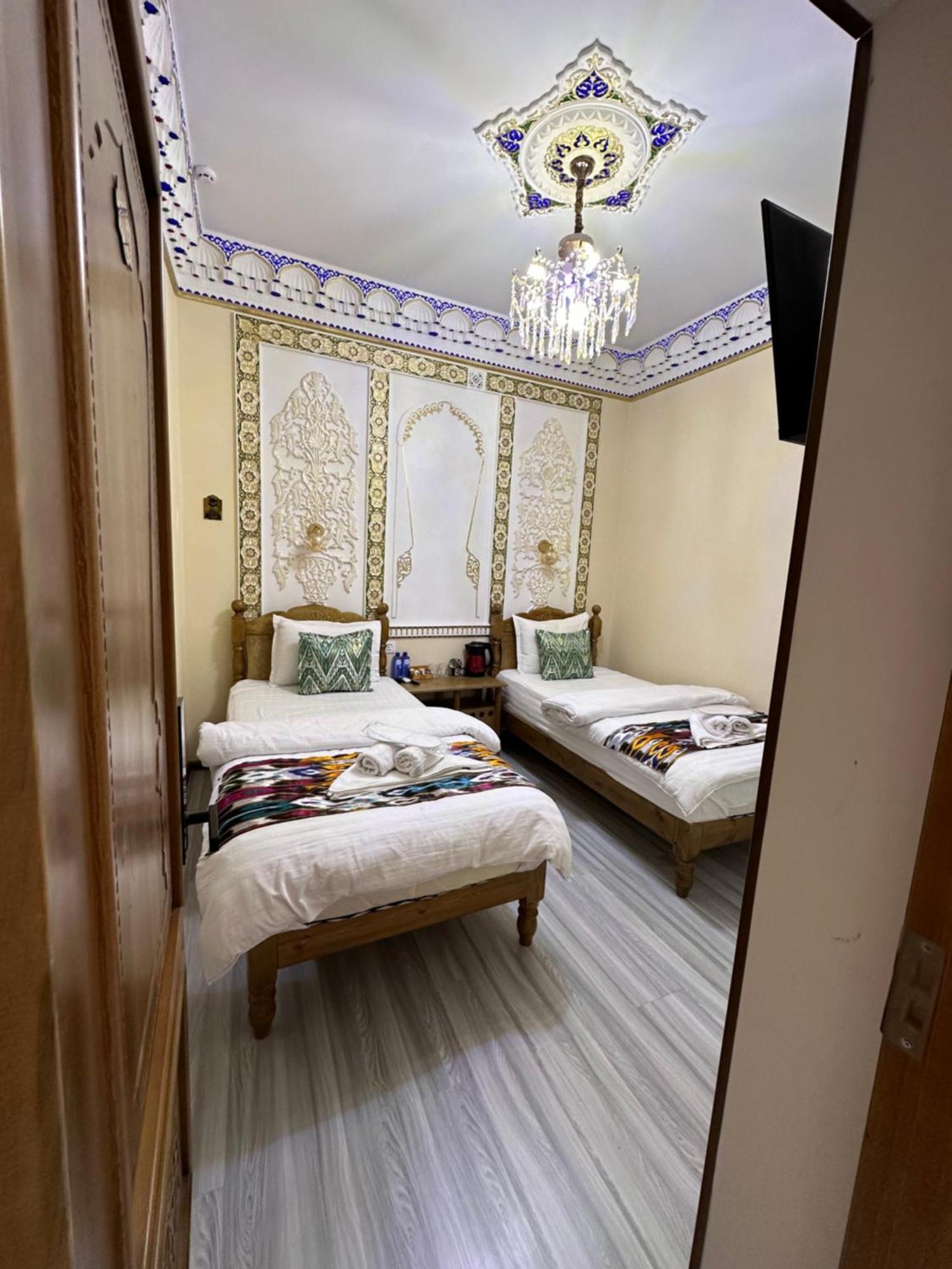 Hotel Zarhal Bukhara Exterior photo